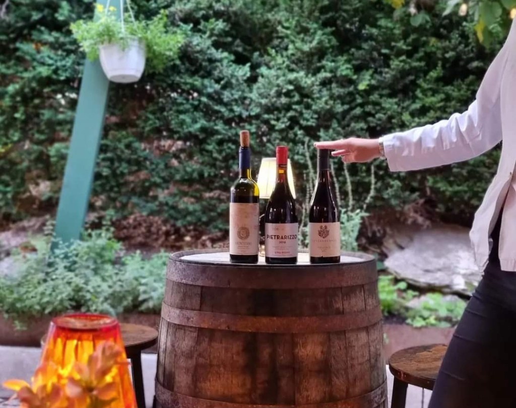 Värdshuset Lindgården | Restaurang &&nbsp;Hotell